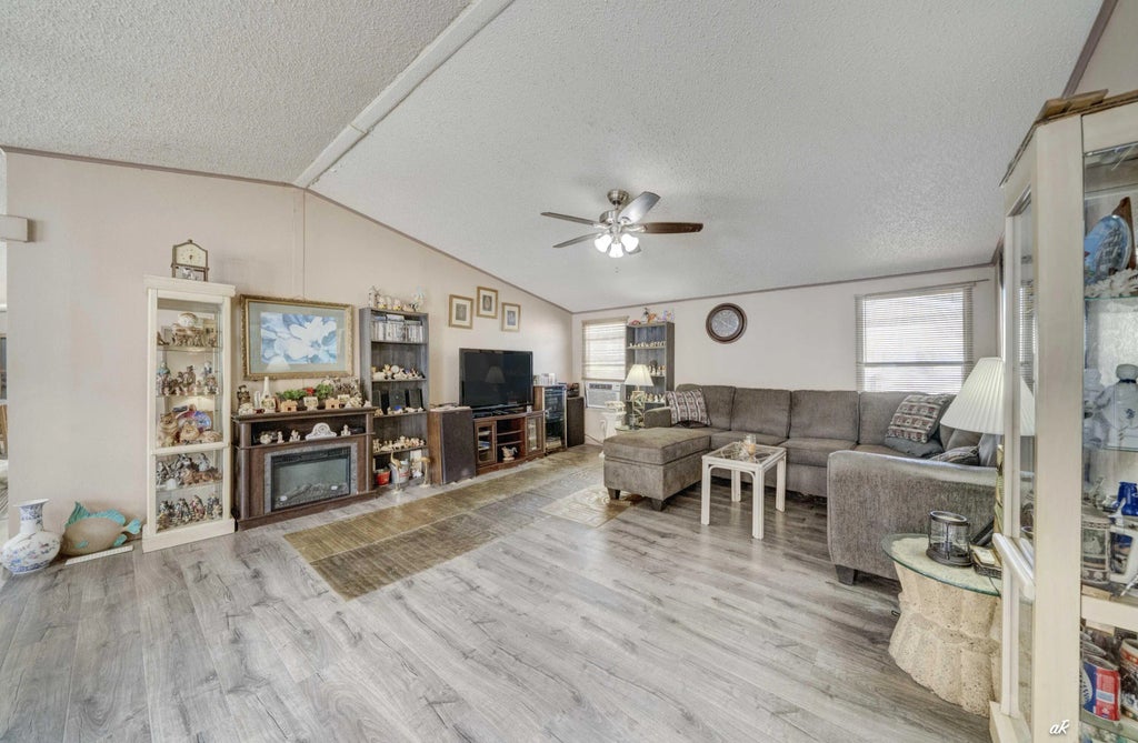 9 of 28 - 315 Magnolia Drive Drive, Panama City Beach, FL