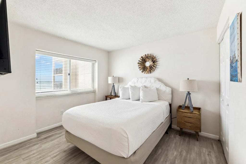 19 of 28 - 23223 Front Beach Road B2405, Panama City Beach, FL