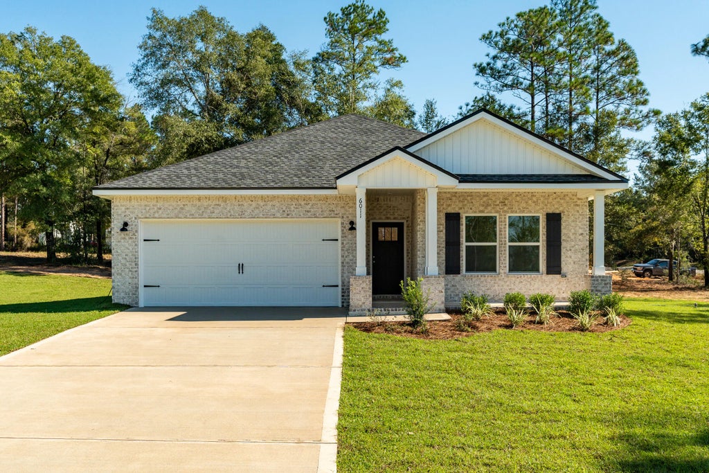 1 of 18 - 6016 Oak Hollow Way, Crestview, FL