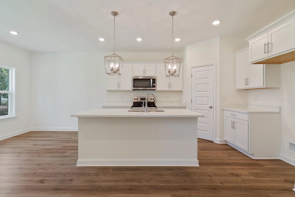 7 of 18 - 6016 Oak Hollow Way, Crestview, FL
