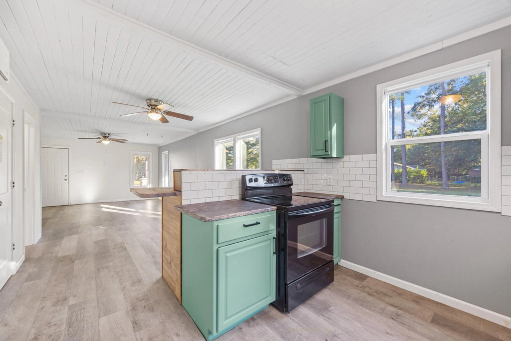 11 of 43 - 198 E 1st Avenue, Crestview, FL