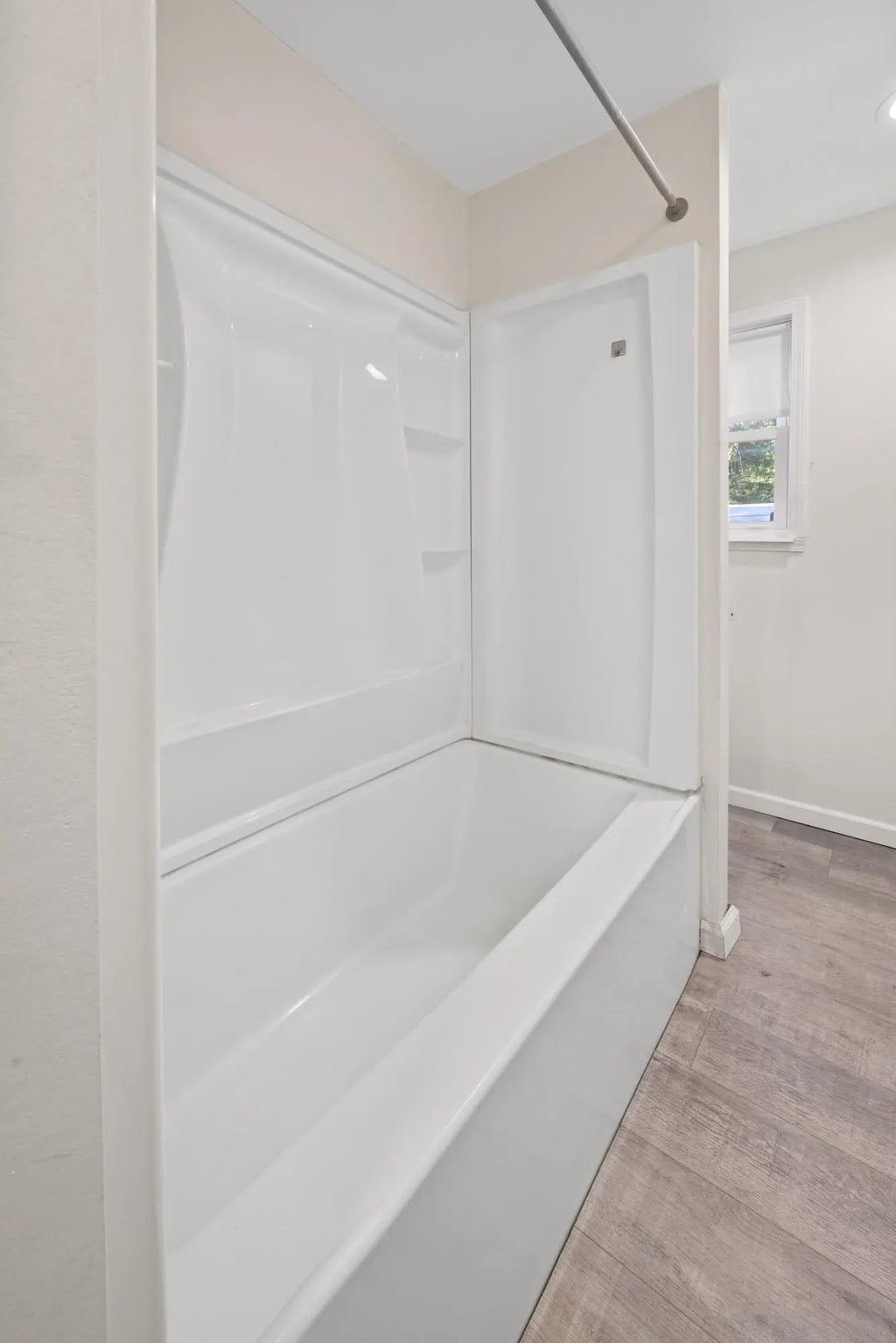 17 of 43 - 198 E 1st Avenue, Crestview, FL