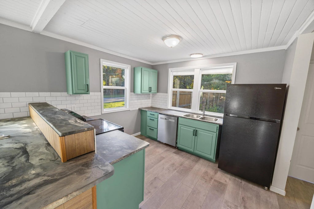 9 of 43 - 198 E 1st Avenue, Crestview, FL