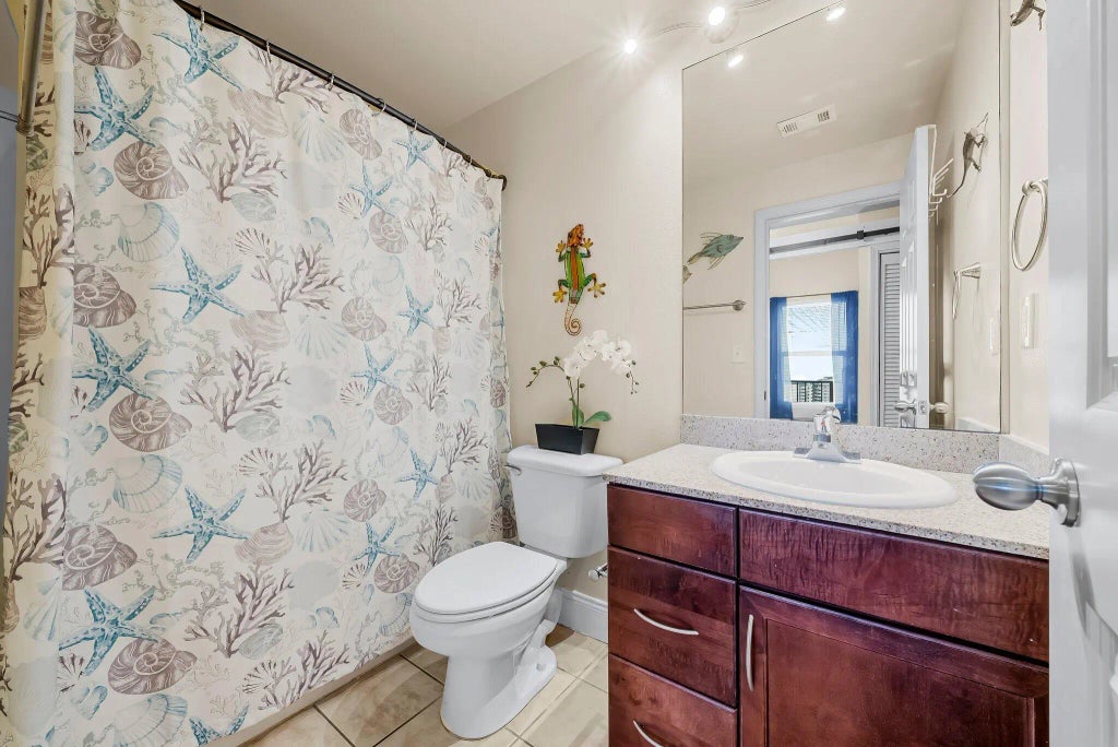 6 of 56 - 9902 S Thomas Drive 1430, Panama City Beach, FL