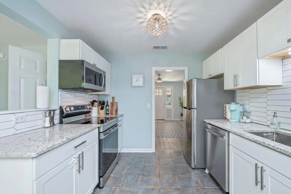 7 of 17 - 226 Ne Bradley Drive, Fort Walton Beach, FL