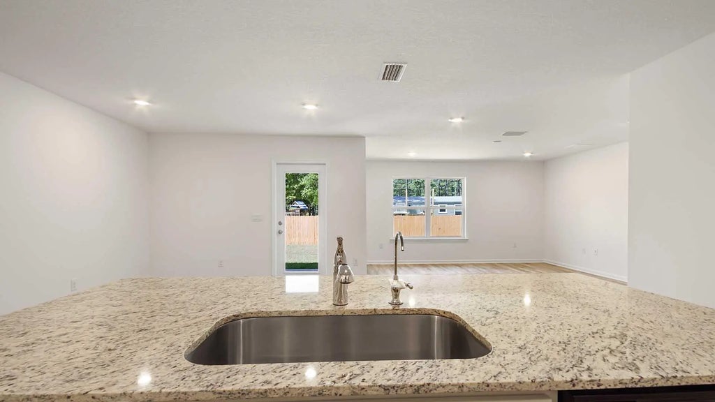 7 of 30 - 204 Eunola Lane, Freeport, FL