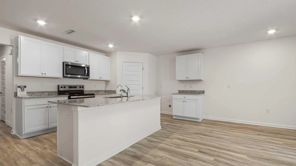 8 of 30 - 204 Eunola Lane, Freeport, FL