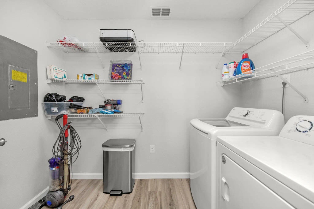 16 of 56 - 1409 W Highway 98 401, Mary Esther, FL