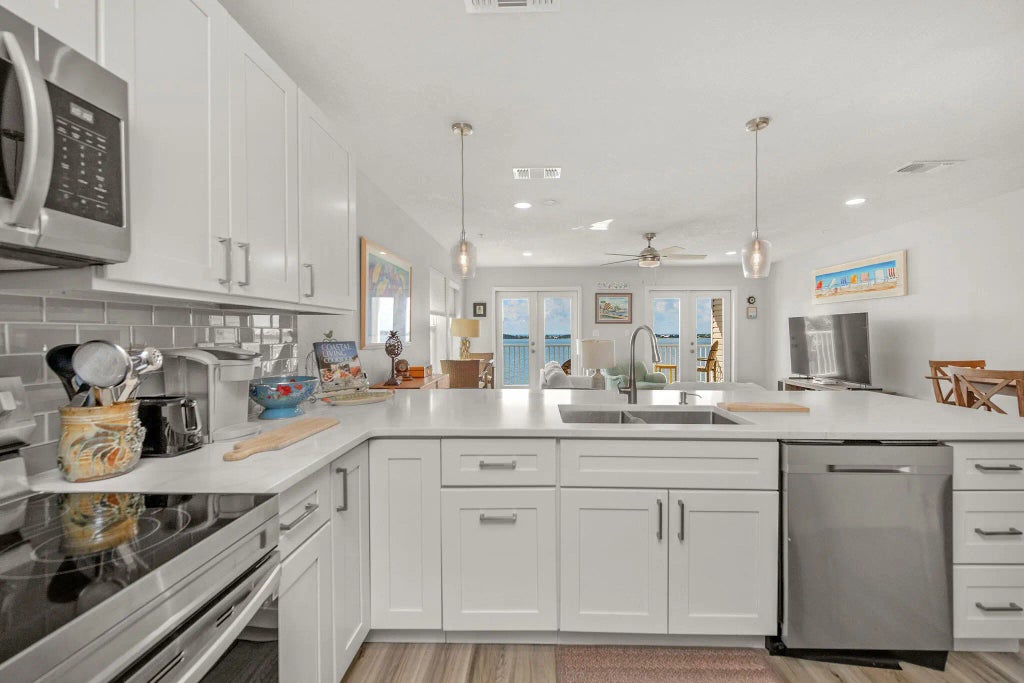 17 of 56 - 1409 W Highway 98 401, Mary Esther, FL
