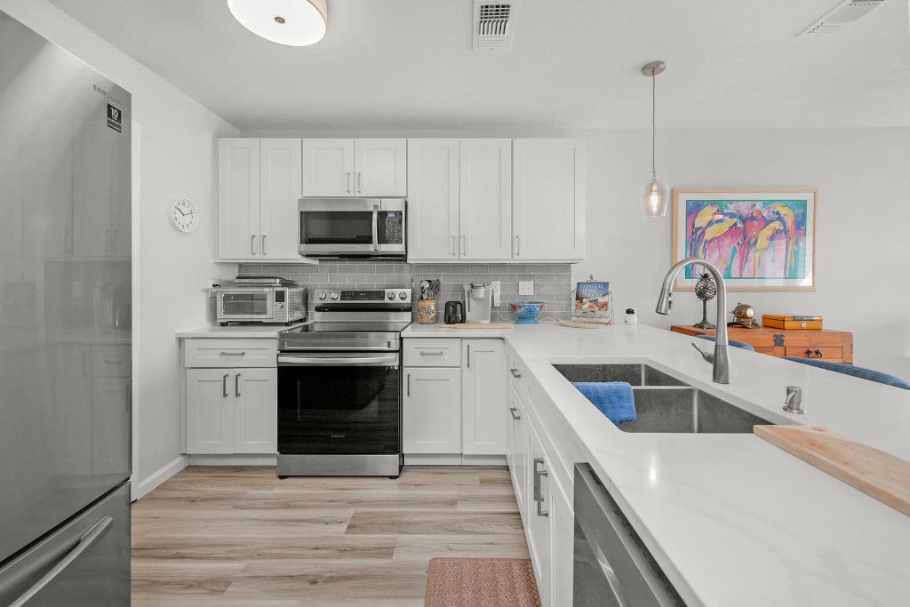 18 of 56 - 1409 W Highway 98 401, Mary Esther, FL