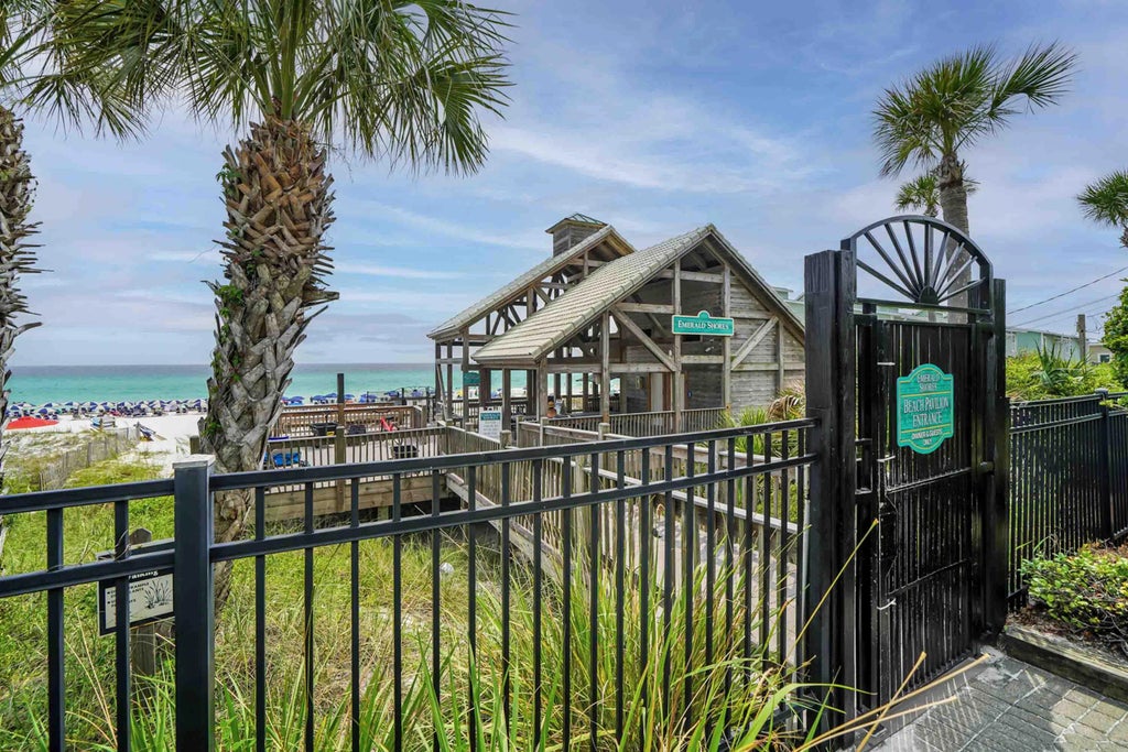 37 of 68 - 41 Topaz Cove, Miramar Beach, FL