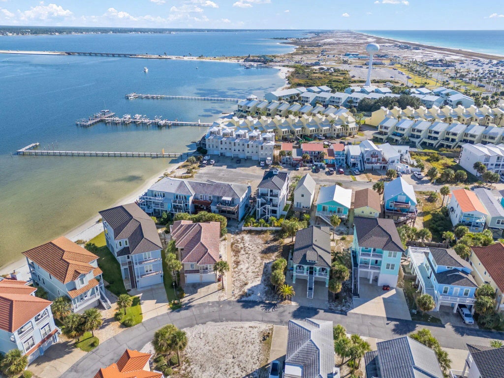 9 of 23 - 1428 Sonata Court, Navarre, FL