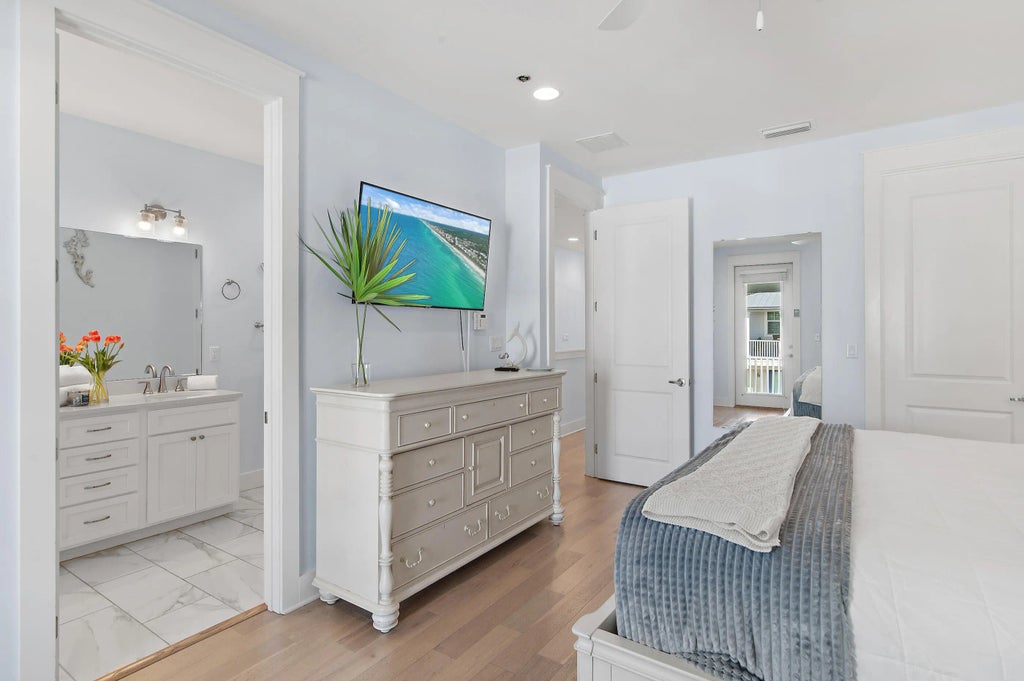 22 of 56 - 4923 E County Highway 30a F105, Santa Rosa Beach, FL