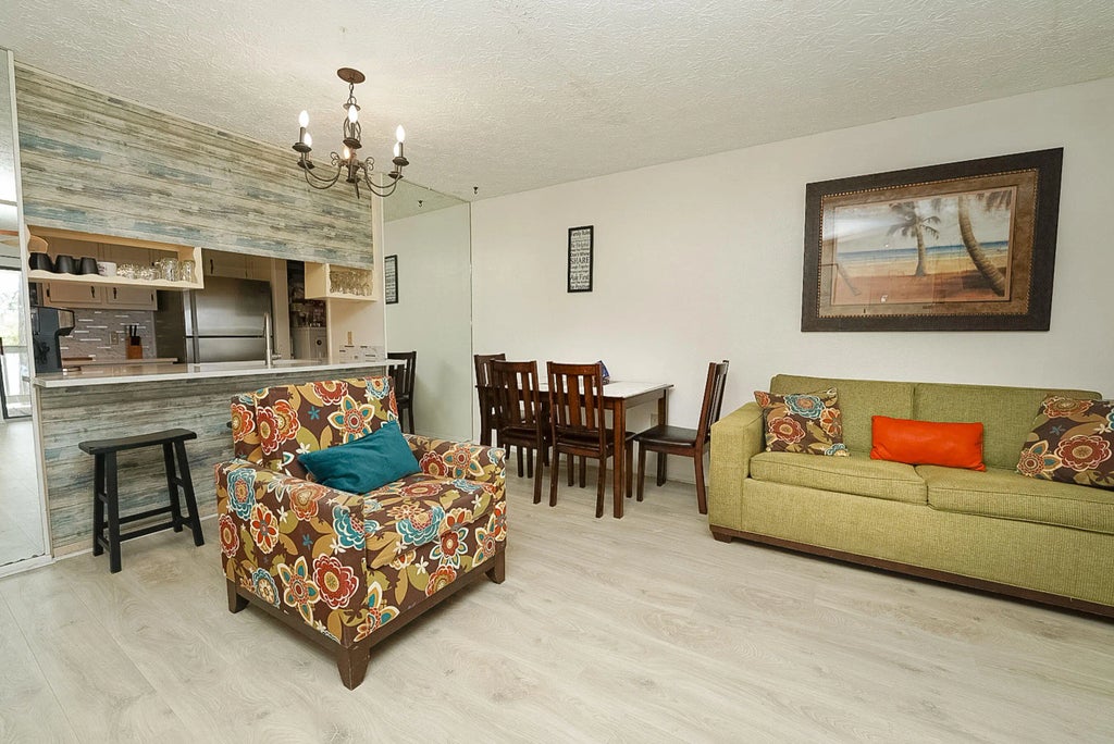 10 of 19 - 6903 N Lagoon Drive 52, Panama City Beach, FL
