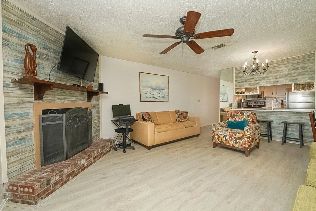 11 of 19 - 6903 N Lagoon Drive 52, Panama City Beach, FL