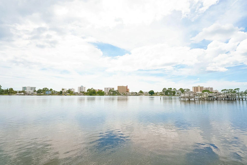 7 of 19 - 6903 N Lagoon Drive 52, Panama City Beach, FL