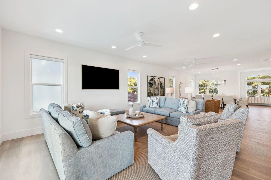 29 of 54 - 754 Harbor Boulevard, Destin, FL