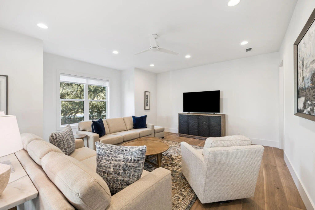 32 of 54 - 754 Harbor Boulevard, Destin, FL