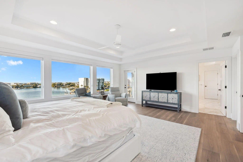 38 of 54 - 754 Harbor Boulevard, Destin, FL