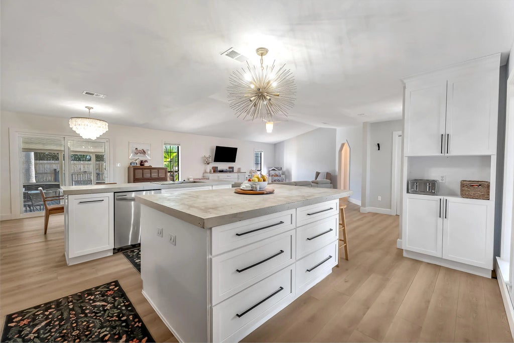 25 of 61 - 2236 Fox Den Drive, Navarre, FL