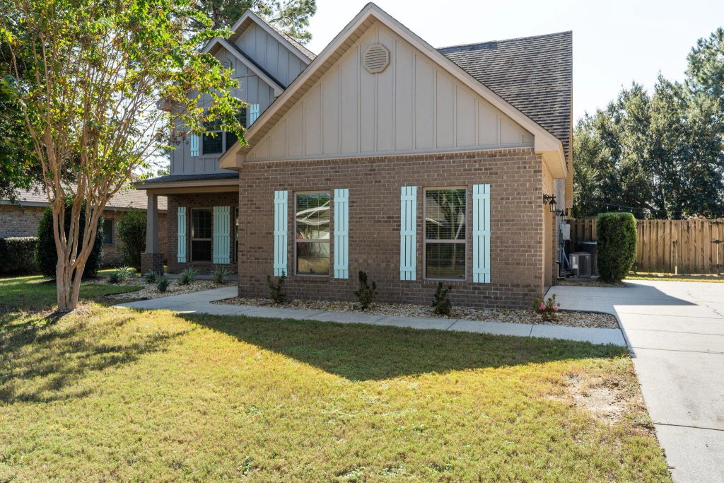 7 of 67 - 125 Whitman Way, Freeport, FL