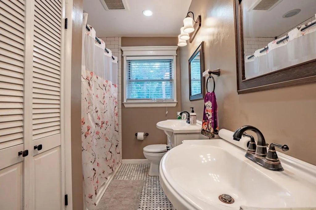 22 of 36 - 228 Nw Watson Drive, Fort Walton Beach, FL