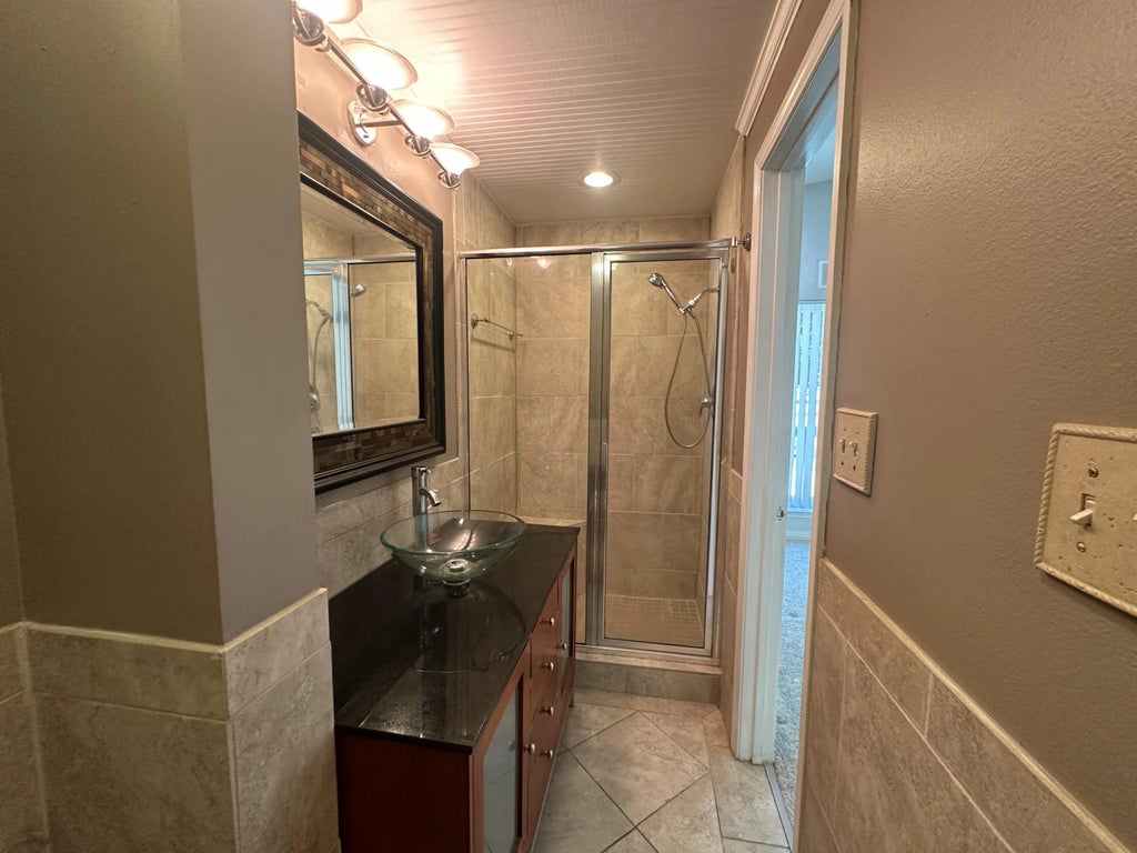 11 of 31 - 300 Plymouth Avenue, Fort Walton Beach, FL