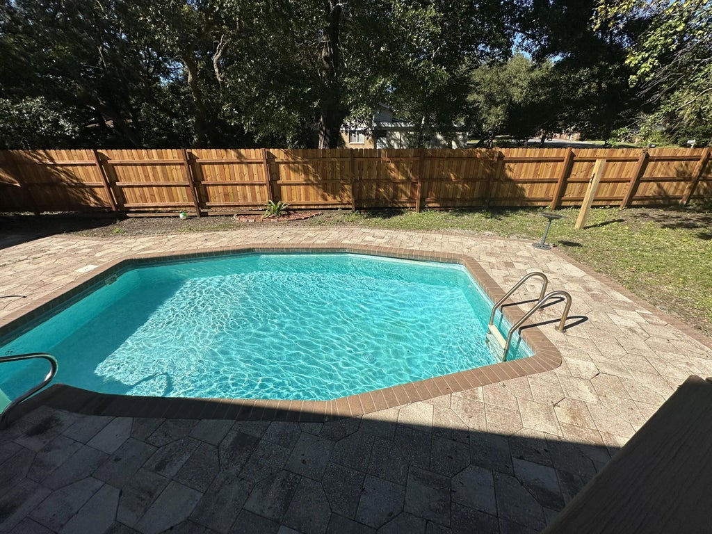 16 of 31 - 300 Plymouth Avenue, Fort Walton Beach, FL