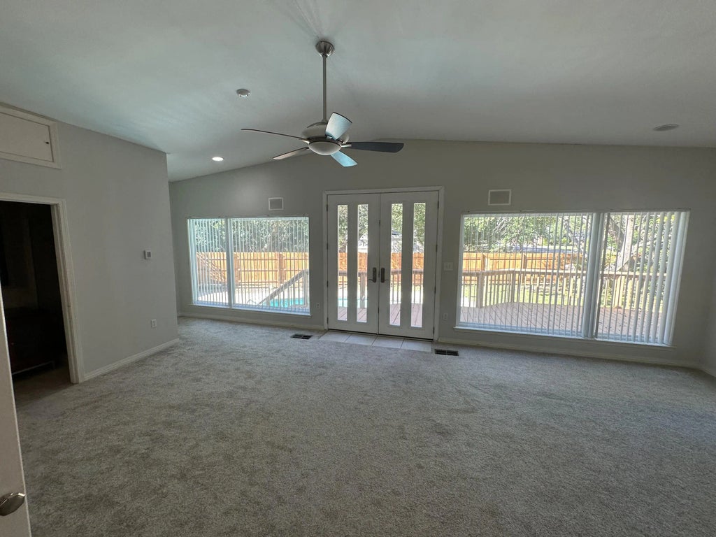 8 of 31 - 300 Plymouth Avenue, Fort Walton Beach, FL
