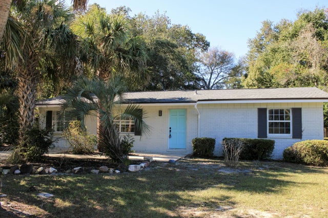 215 Ne Buck Drive, Fort Walton Beach