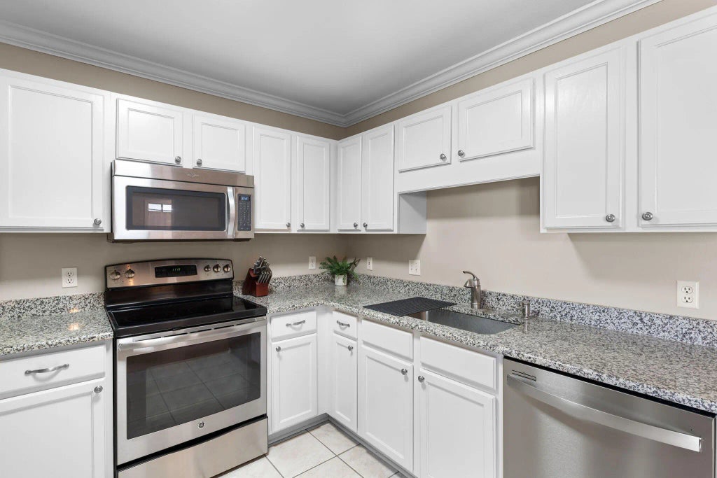 13 of 33 - 1912 Spiller Way, Fort Walton Beach, FL