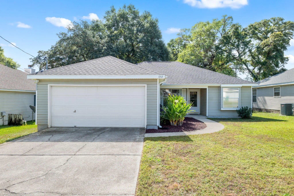 2 of 33 - 1912 Spiller Way, Fort Walton Beach, FL