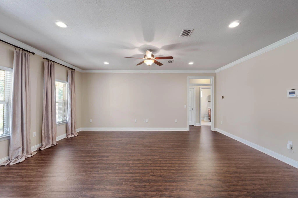 9 of 65 - 1736 Shellfish Drive, Navarre, FL