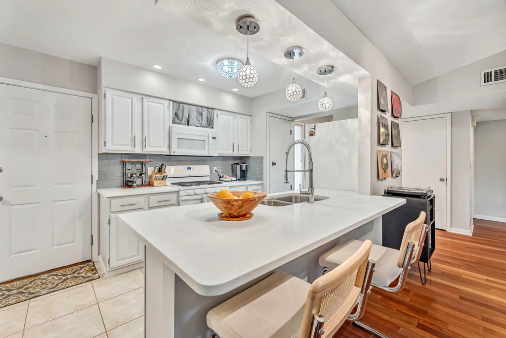 10 of 42 - 200 Long Leaf Court, Niceville, FL