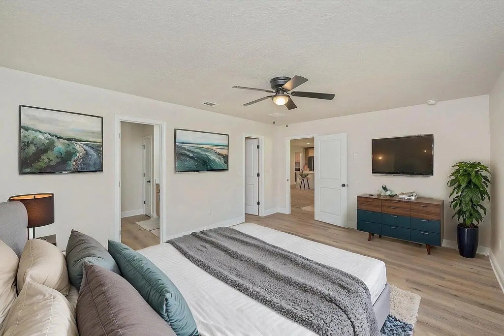 17 of 27 - 693 E Bowers Avenue, Crestview, FL