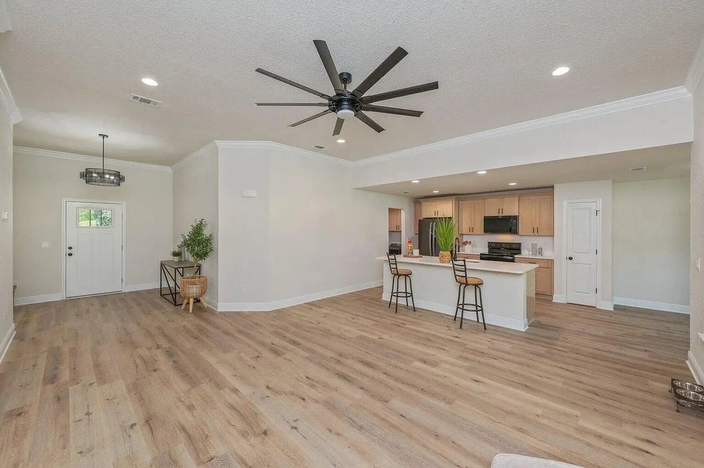 5 of 27 - 693 E Bowers Avenue, Crestview, FL