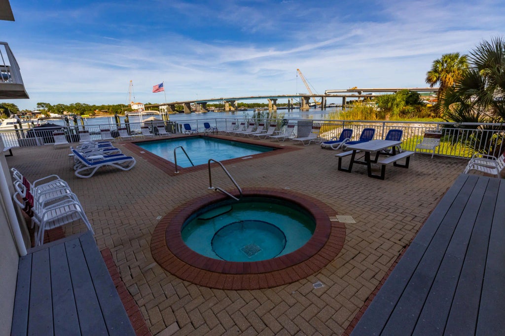 33 of 40 - 321 Bream Avenue 605, Fort Walton Beach, FL