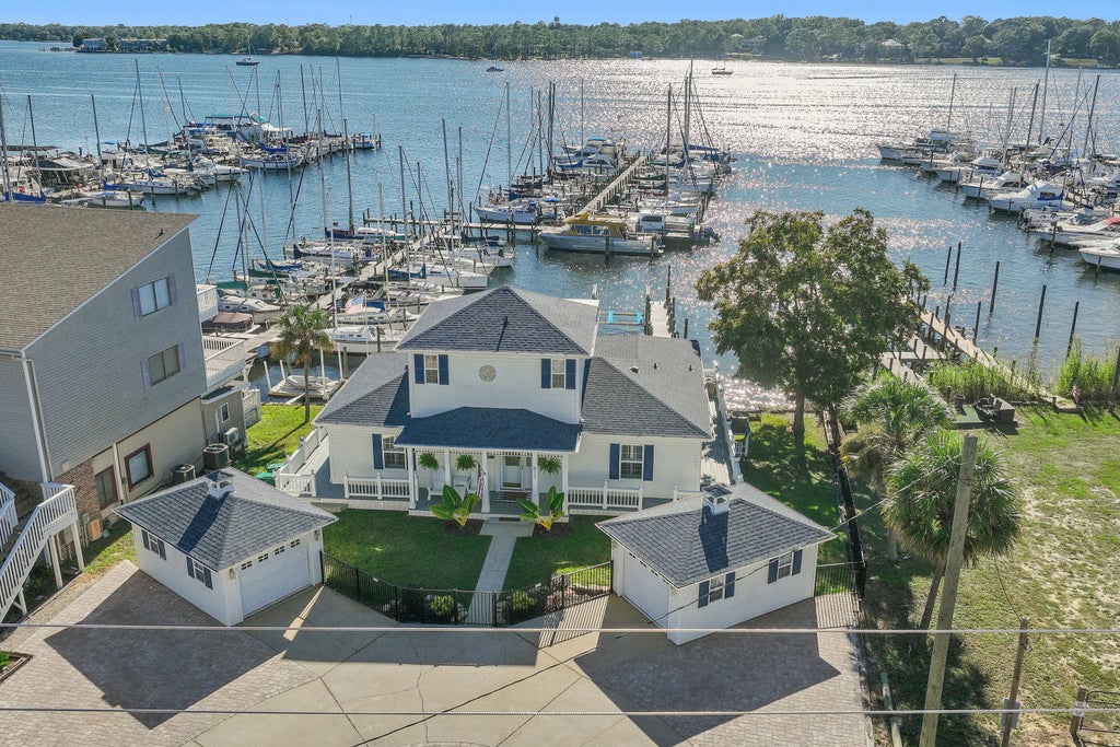 27 of 35 - 813 Bayshore Drive, Niceville, FL
