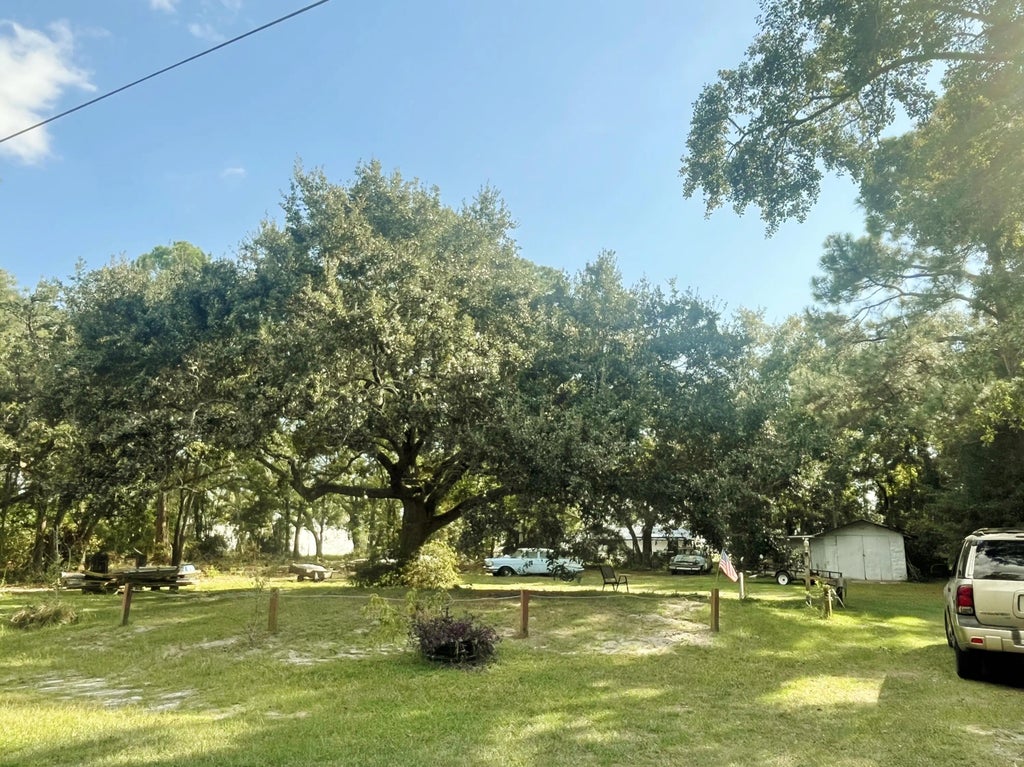 8 of 16 - 75 Hankins Road, Freeport, FL