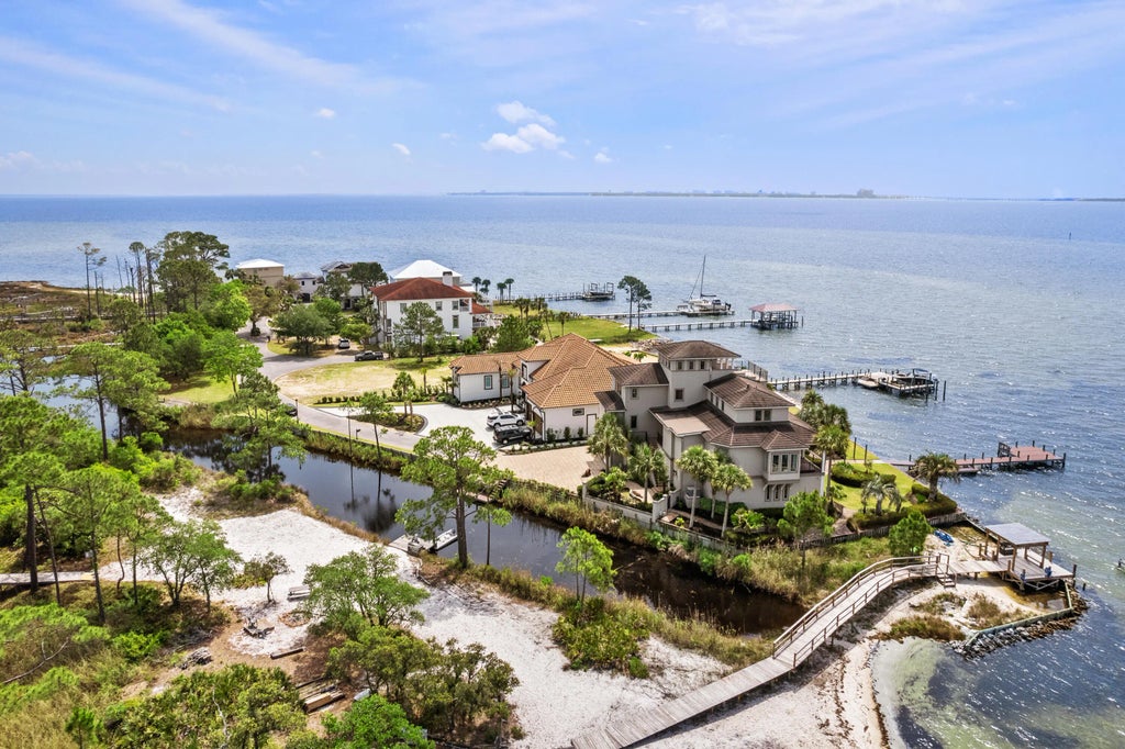 115 of 123 - 753 Boulevard Of The Champions, Shalimar, FL