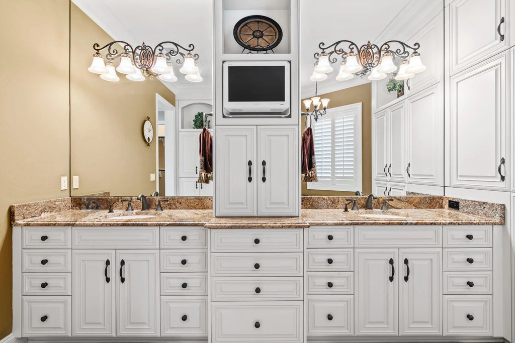 60 of 123 - 753 Boulevard Of The Champions, Shalimar, FL
