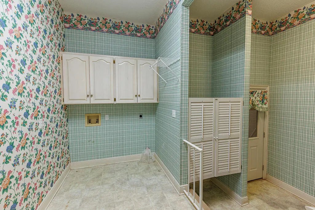 37 of 48 - 629 Carr Drive, Niceville, FL