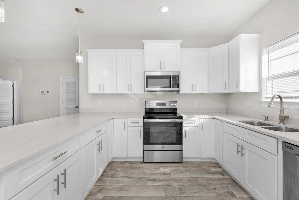 2 of 34 - 2225 N Wind Trace Road, Navarre, FL