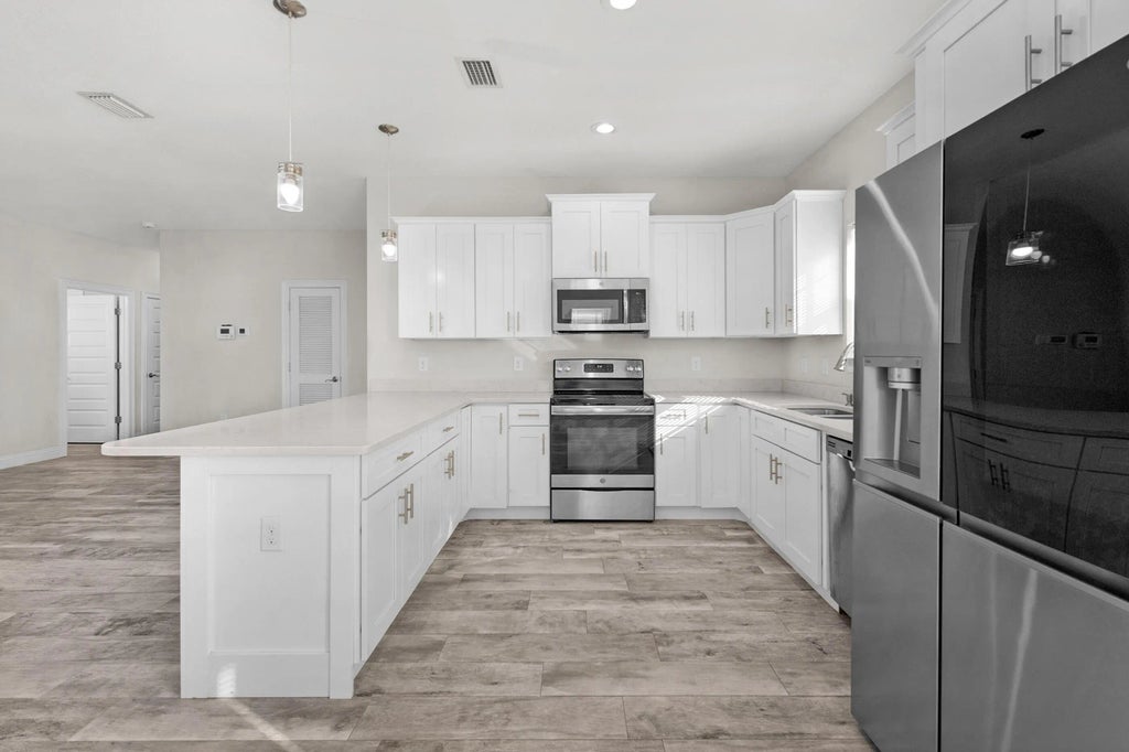 5 of 34 - 2225 N Wind Trace Road, Navarre, FL