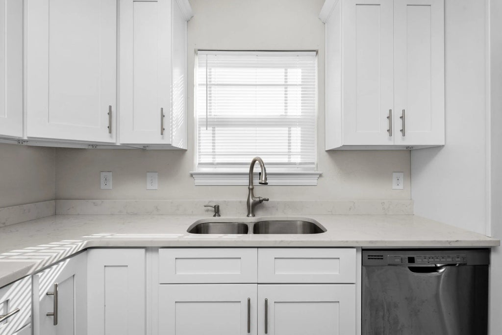 8 of 34 - 2225 N Wind Trace Road, Navarre, FL