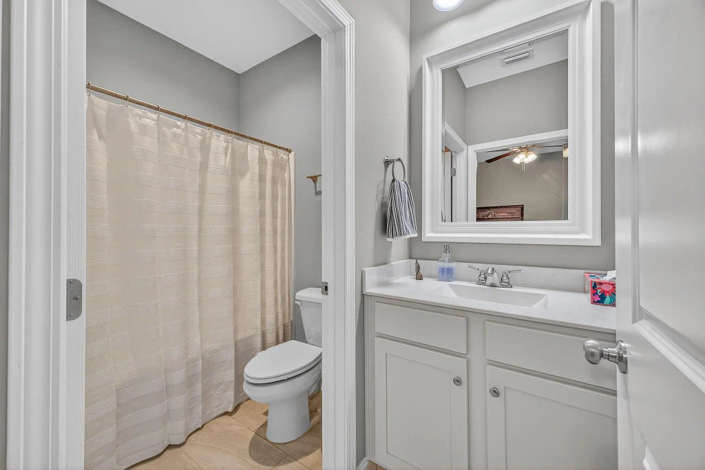 22 of 59 - 61b 6th Street, Shalimar, FL