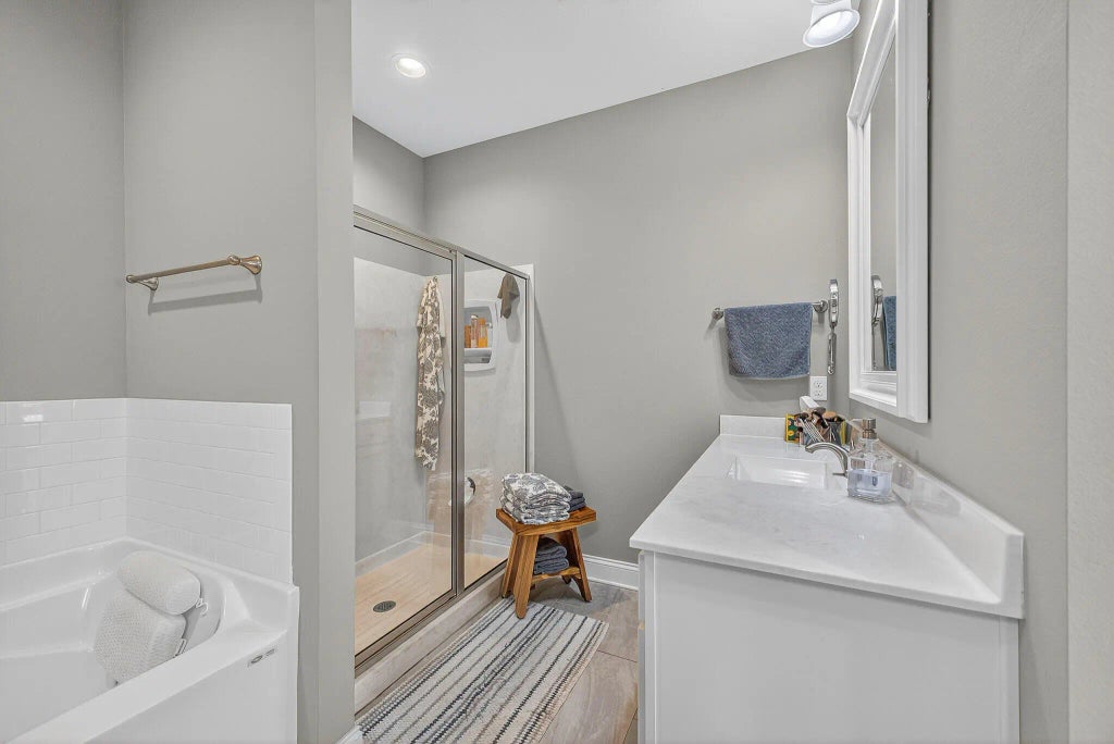 28 of 59 - 61b 6th Street, Shalimar, FL