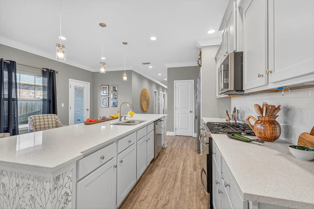 38 of 59 - 61b 6th Street, Shalimar, FL