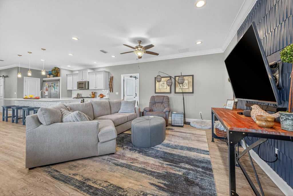 48 of 59 - 61b 6th Street, Shalimar, FL