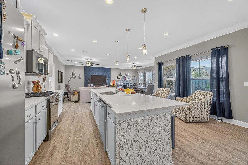 51 of 59 - 61b 6th Street, Shalimar, FL